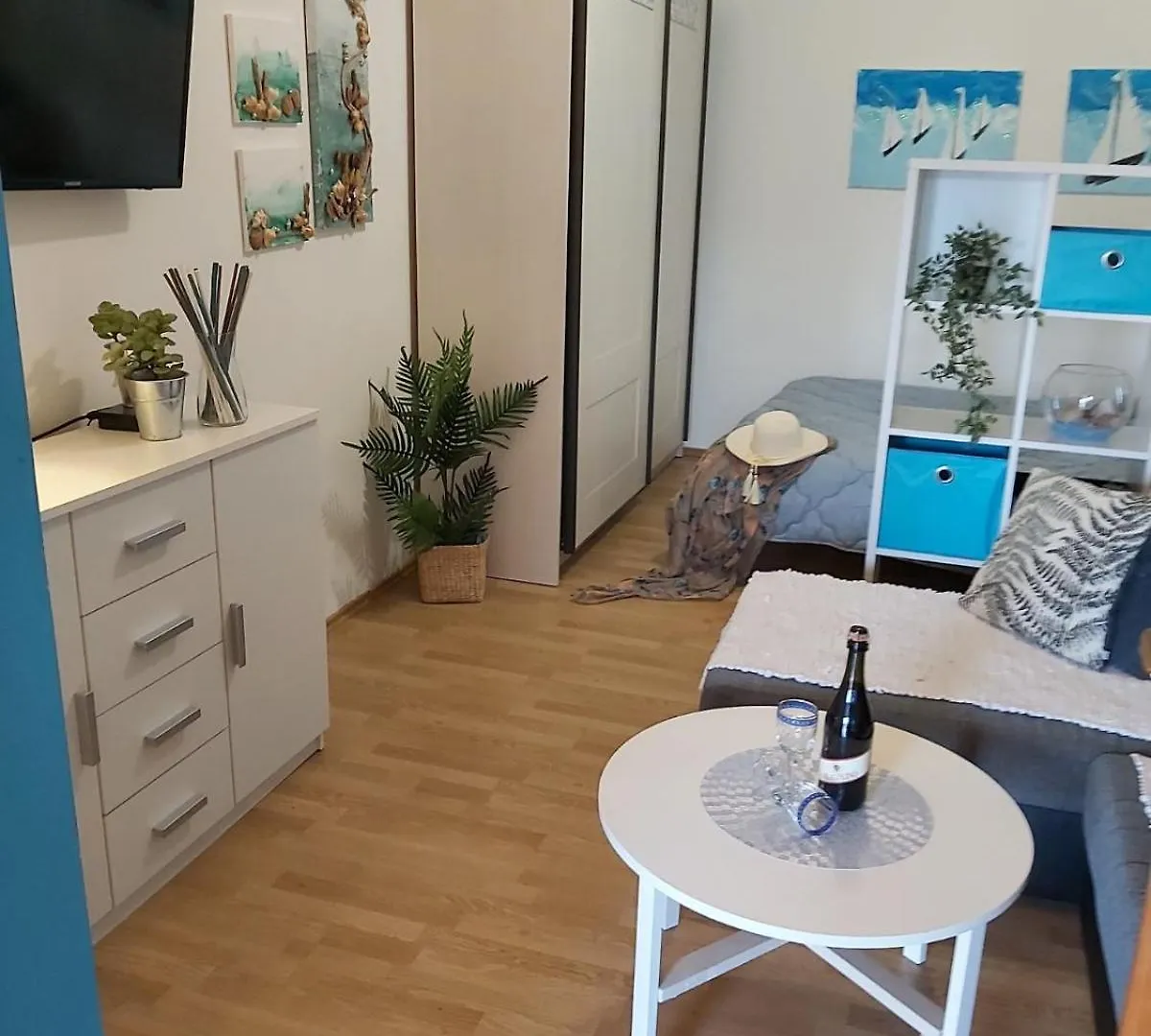 Sweet Apartment With Free Parking Πούλα