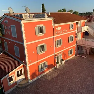 B&b-ld Couette-café